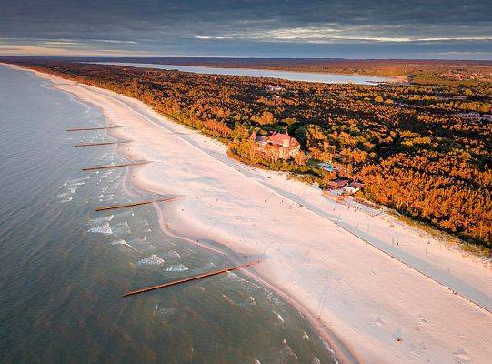 Szerokie piaszczyste plaże